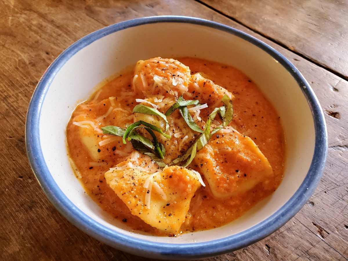 “Ugly” Tortellini With Pink Sauce